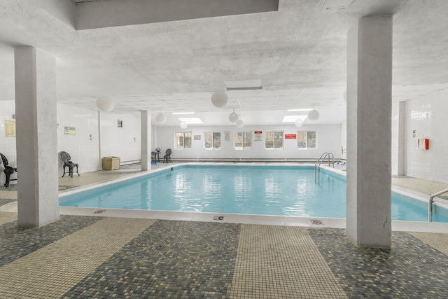 611 W Patterson Avenue - Photo 2