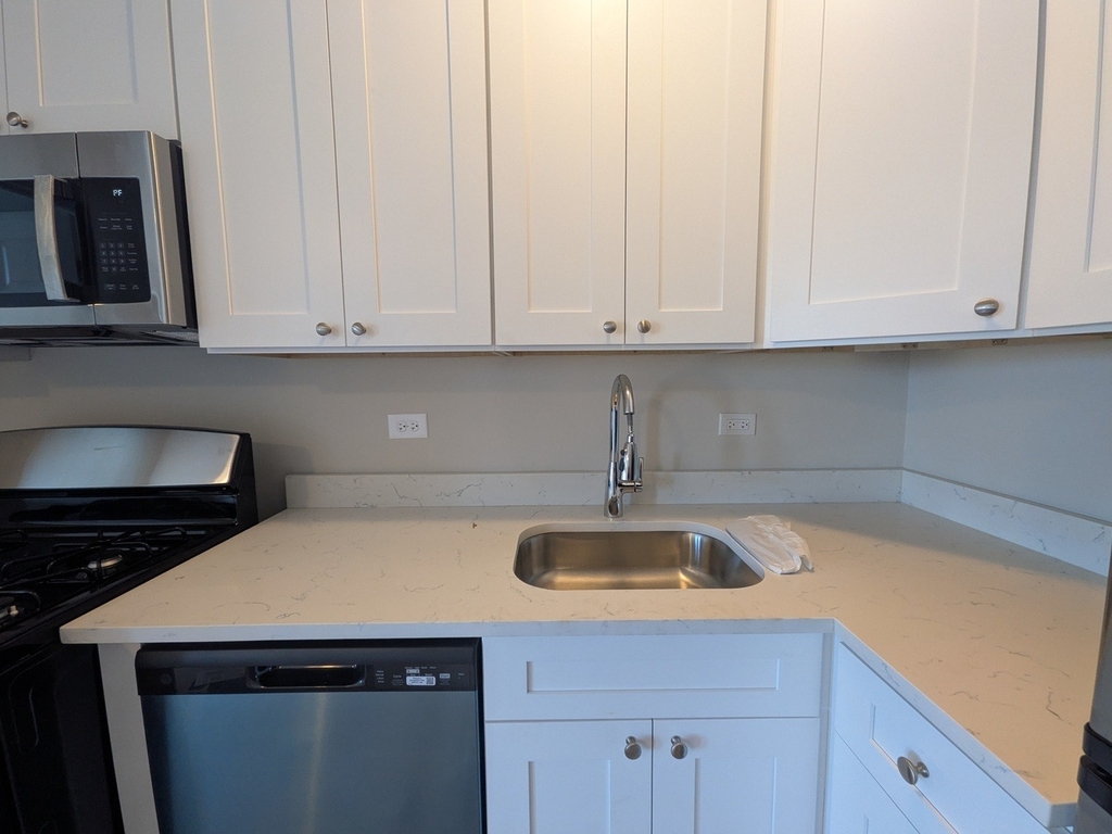 2600 N Kimball Avenue - Photo 6