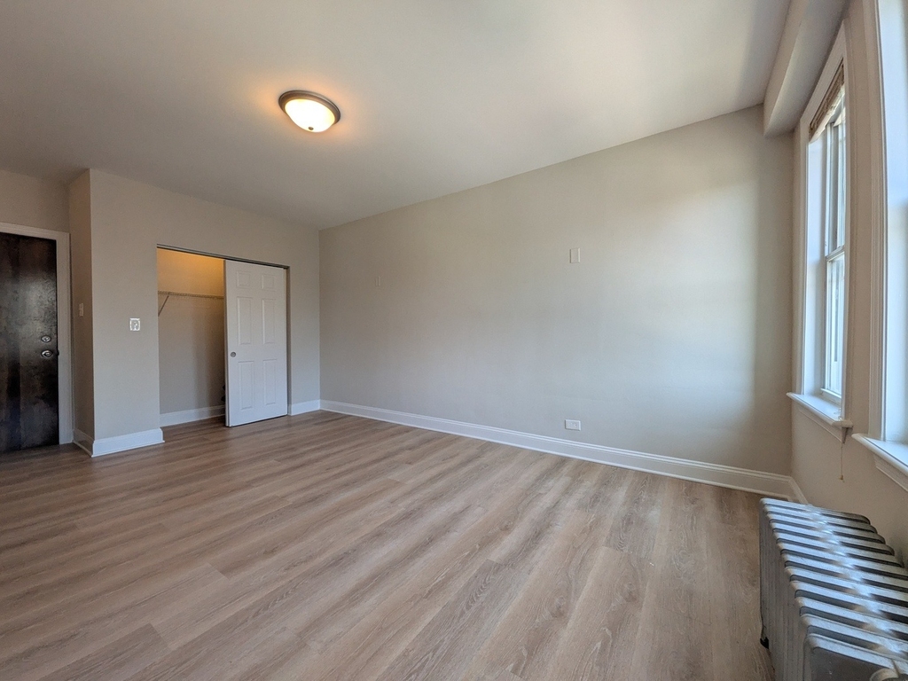 2600 N Kimball Avenue - Photo 2