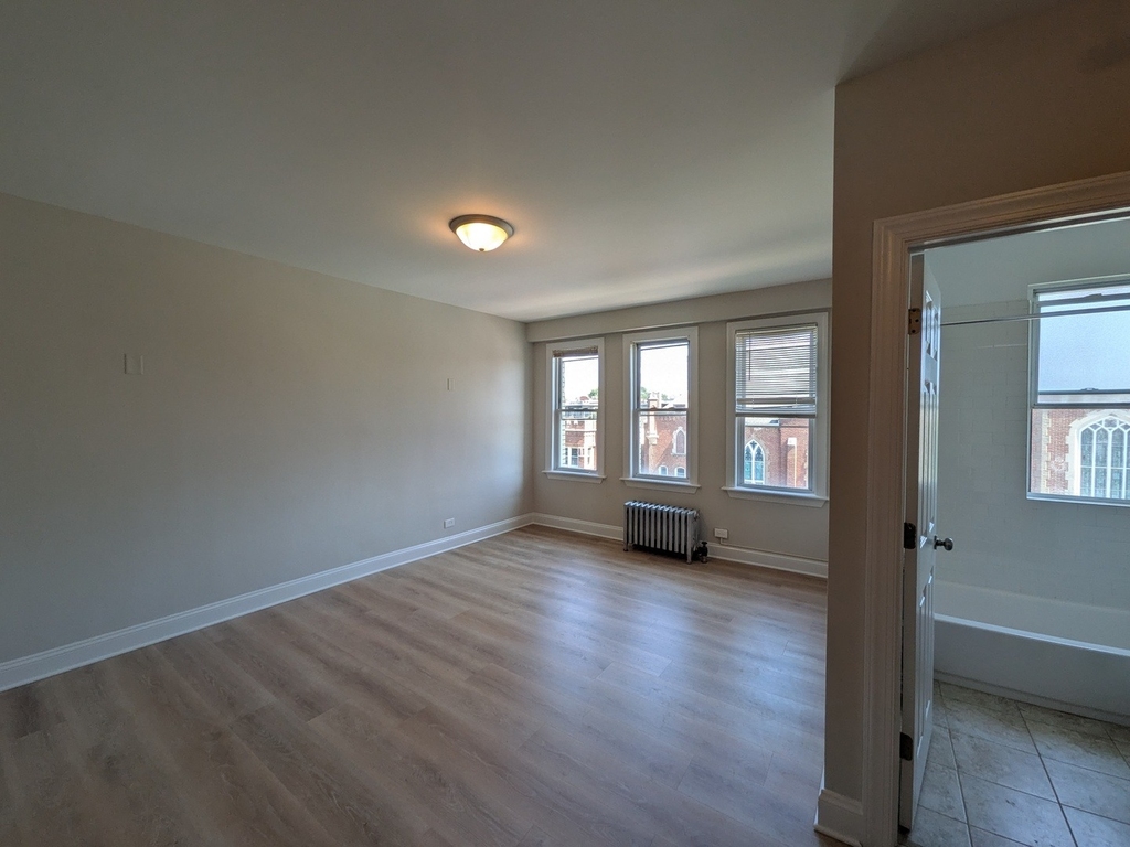 2600 N Kimball Avenue - Photo 7