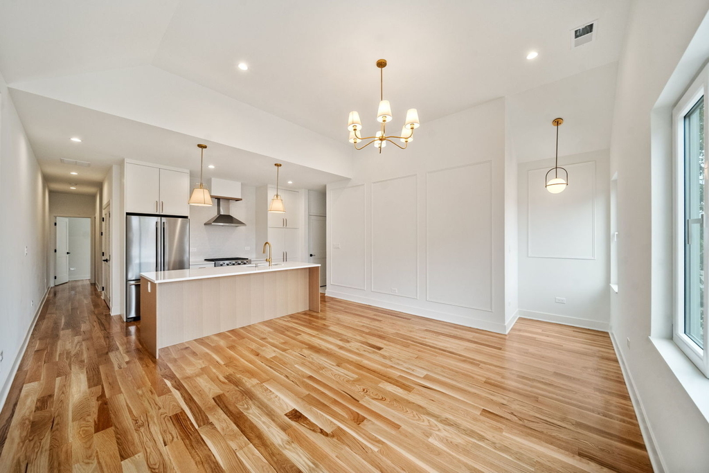 1355 W 16th Street - Photo 3