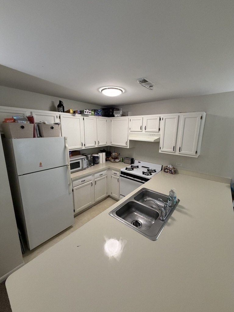 716 Elm Street - Photo 13