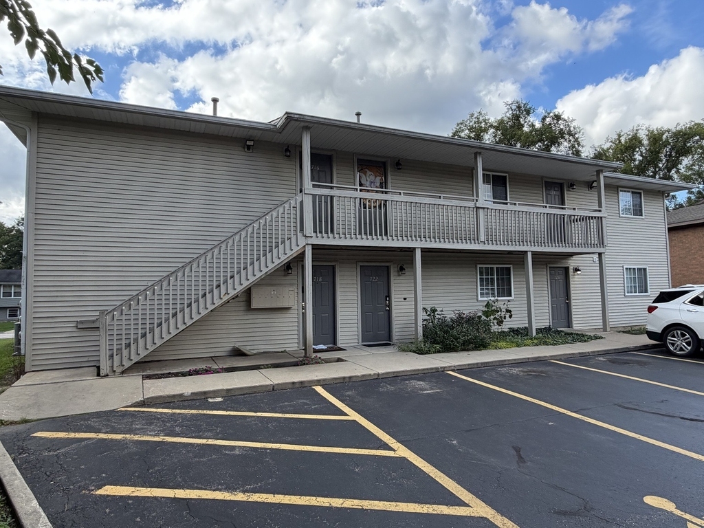 716 Elm Street - Photo 16