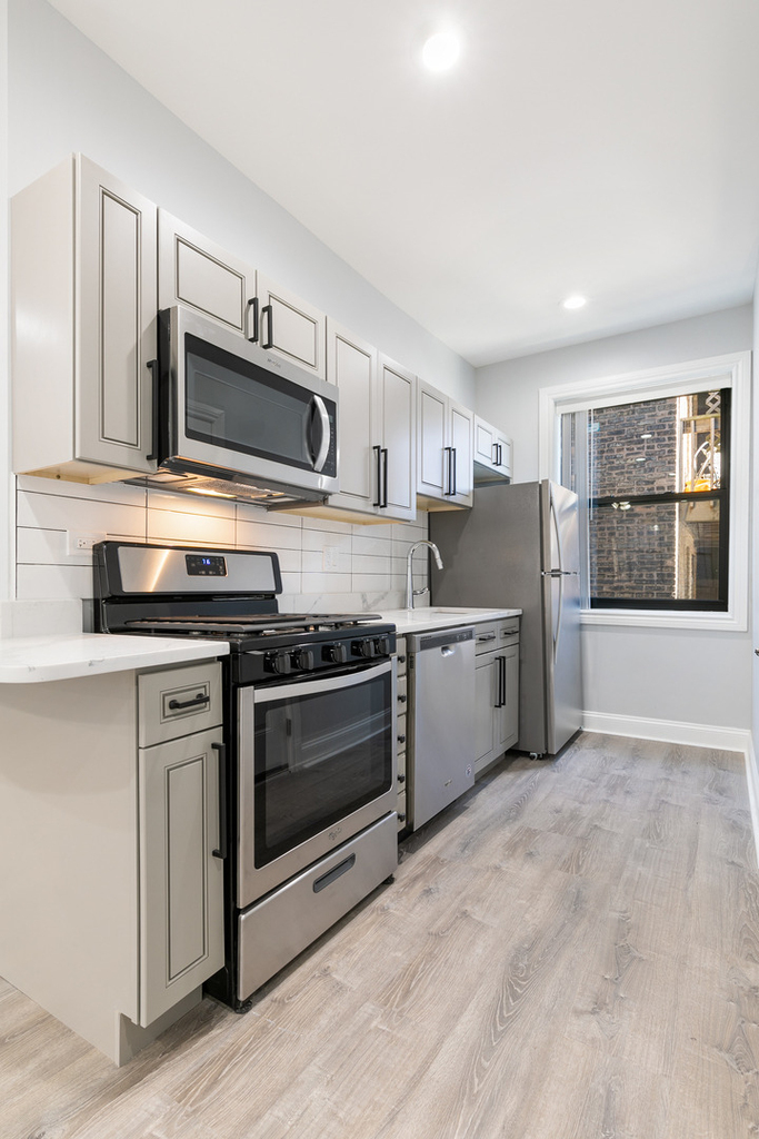 7620 N Eastlake Terrace - Photo 4