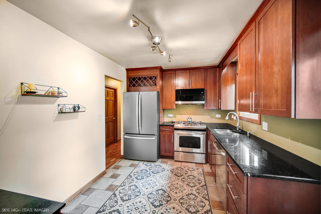 2905 Edgewood Parkway - Photo 7