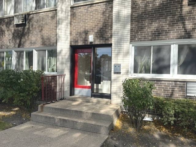 8500 Skokie Boulevard - Photo 3