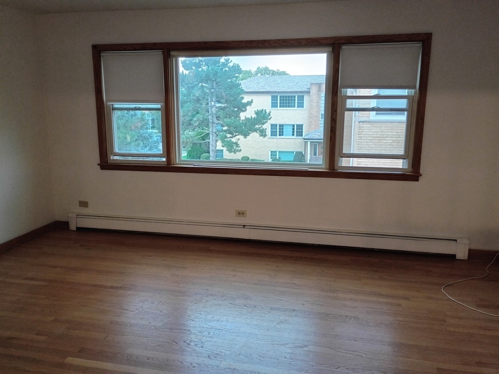 8902 N Wisner Street - Photo 5