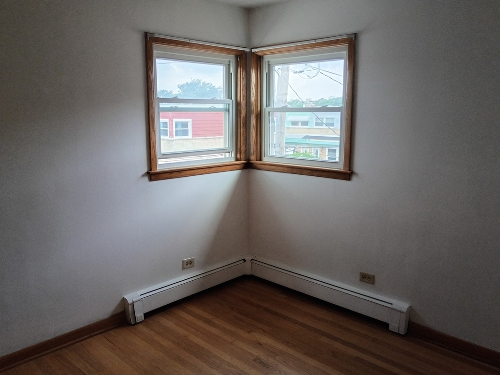 8902 N Wisner Street - Photo 14
