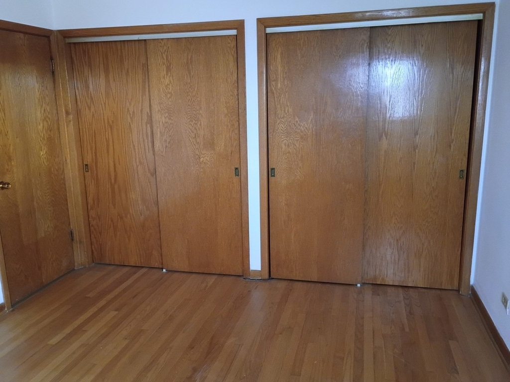 8902 N Wisner Street - Photo 10
