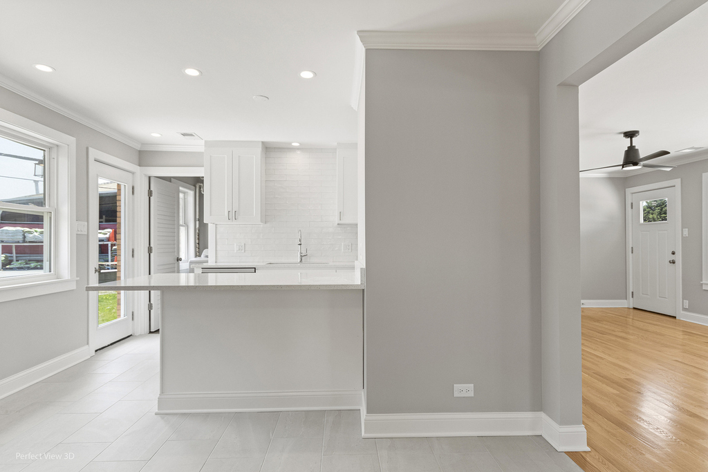 8331 W Gunnison Street - Photo 6