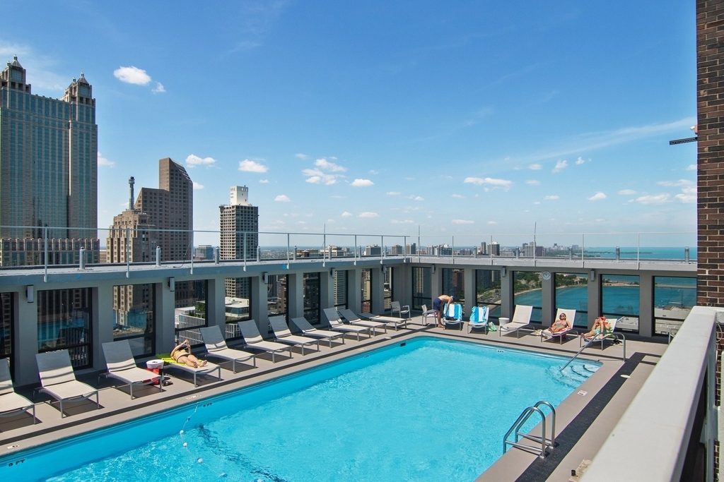 260 E Chestnut Street - Photo 11