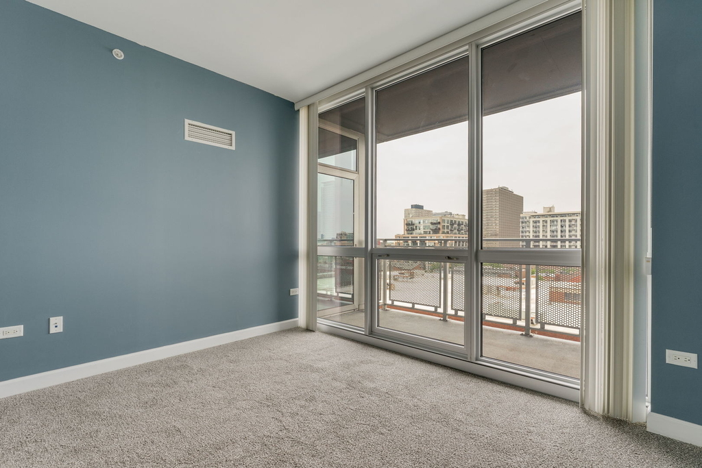1901 S Calumet Avenue - Photo 5