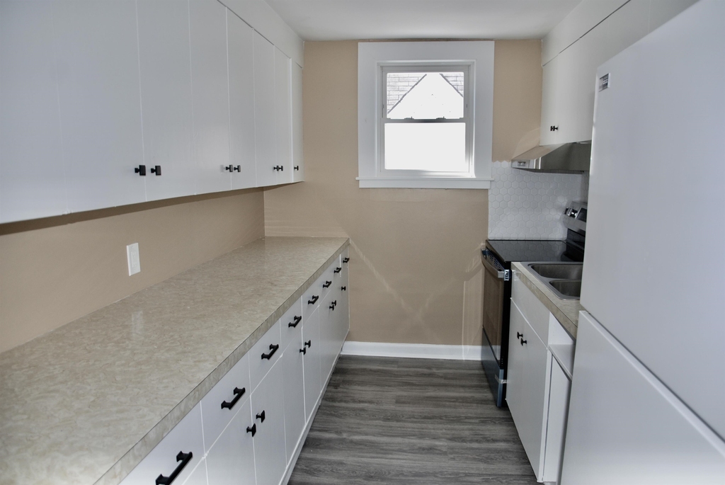104 Prospect - Photo 2