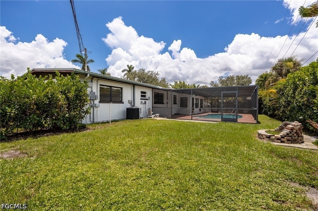 1575 Grace Avenue - Photo 29