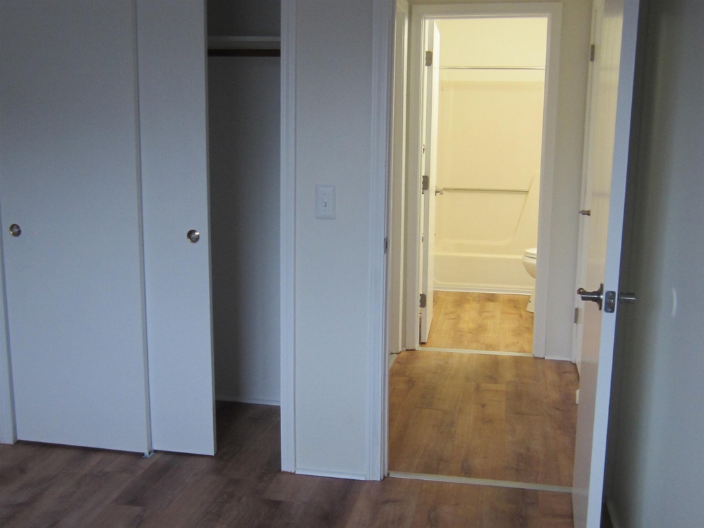 75 Log - Photo 10