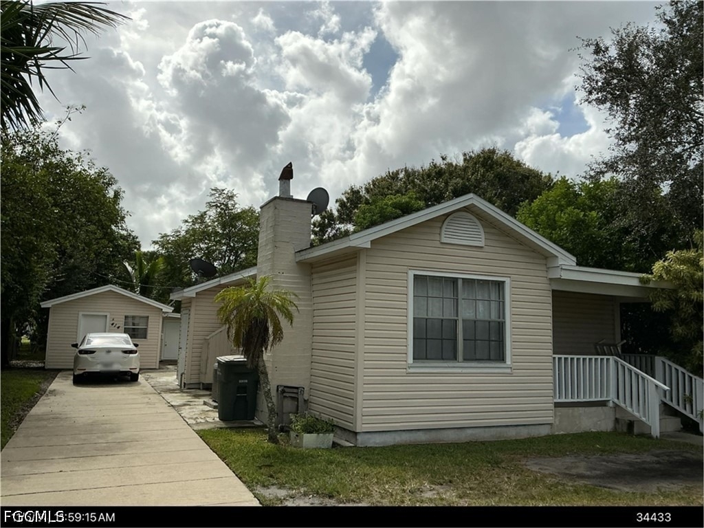 414 W Sagamore Avenue - Photo 0