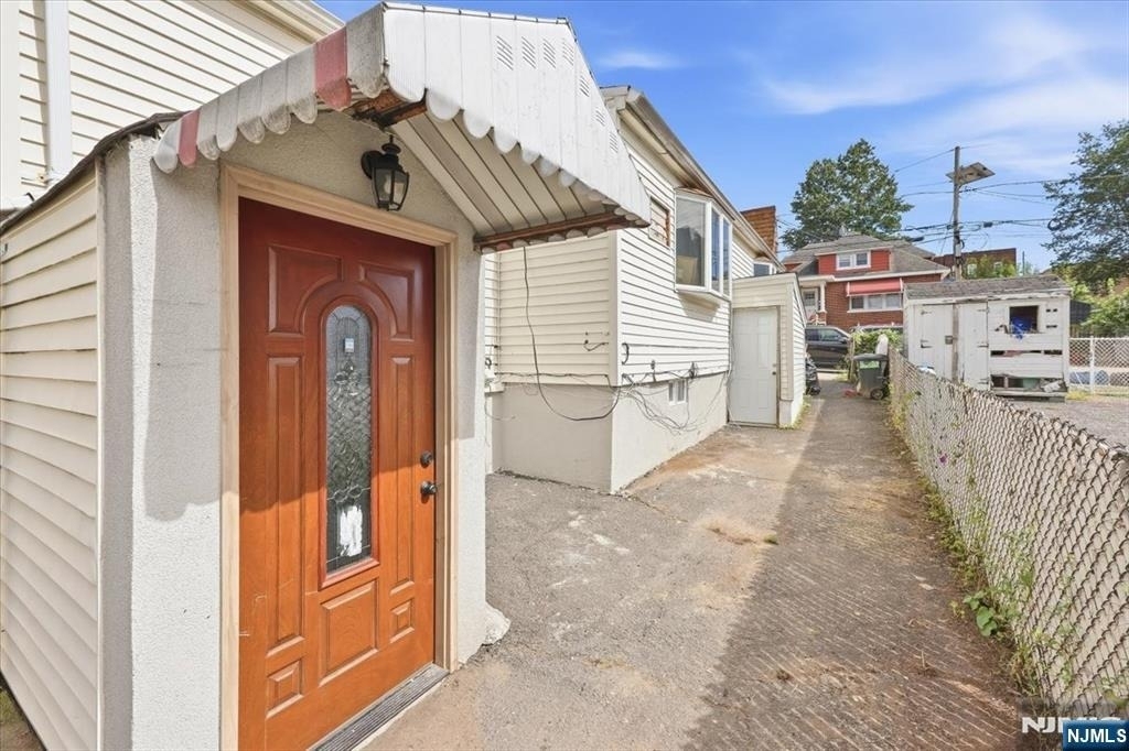 41 Malcolm - Photo 18