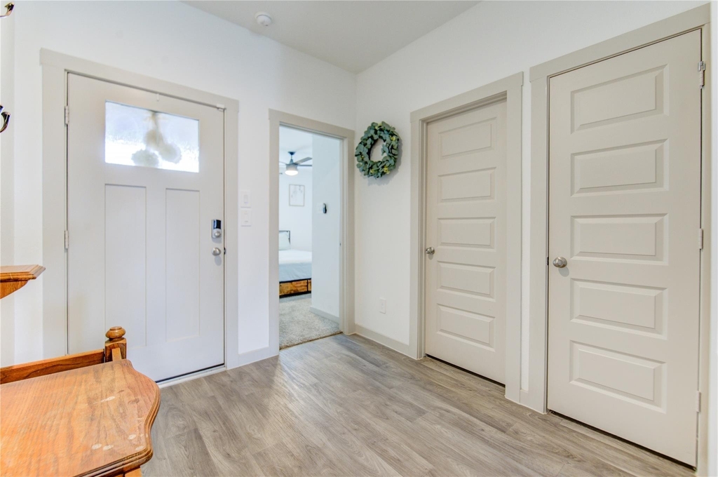 403 Rain Water Lane - Photo 5