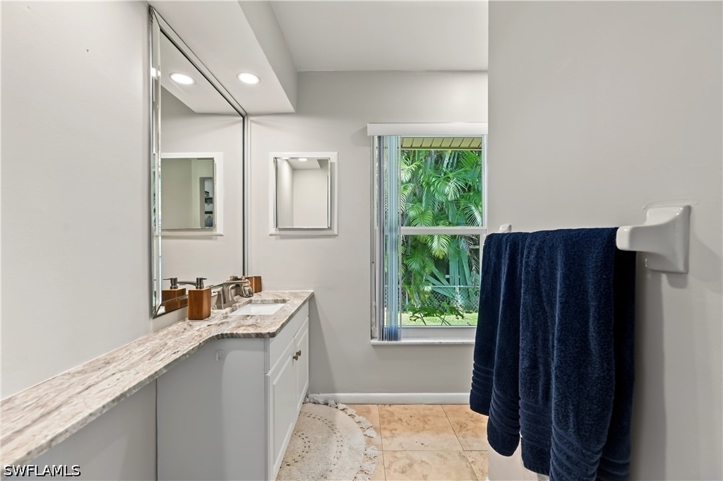 1137 N Town And River Drive - Photo 26