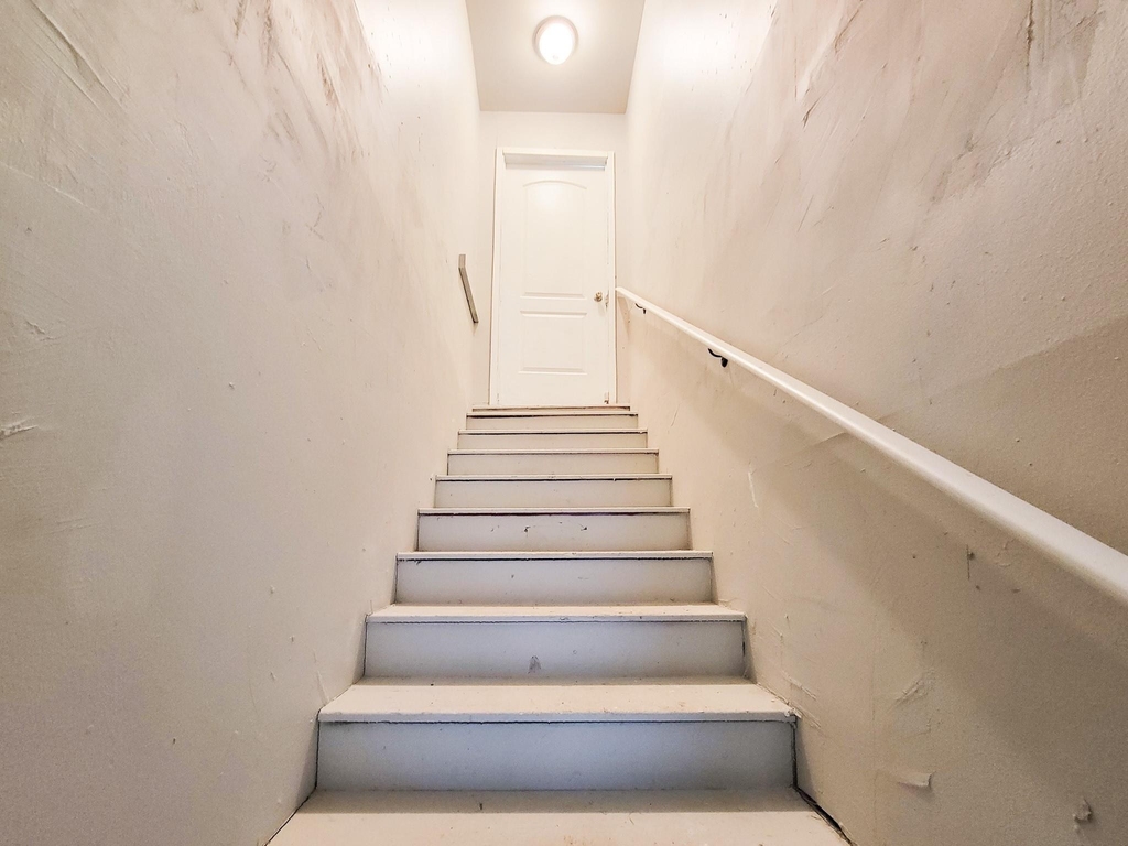 605 N Avenue A - Photo 33