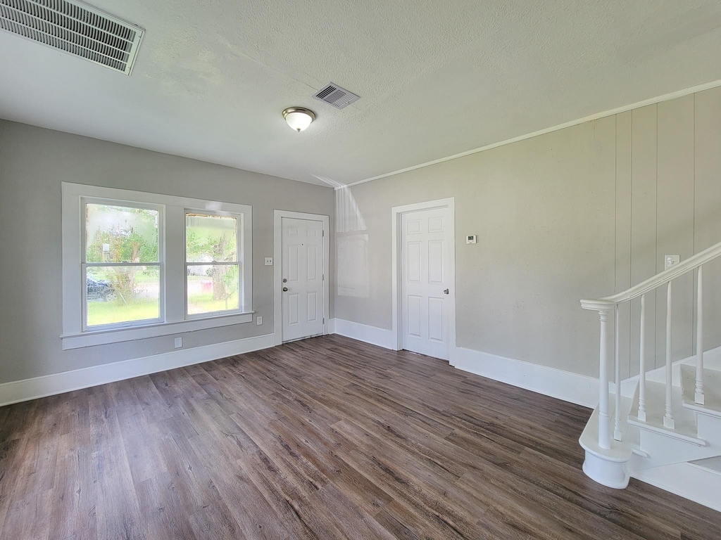 605 N Avenue A - Photo 7