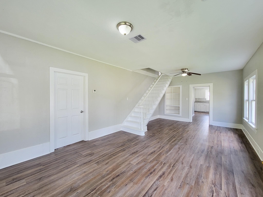605 N Avenue A - Photo 3