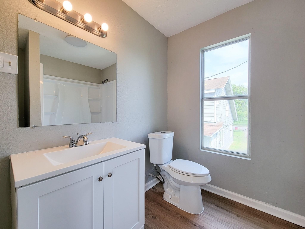 605 N Avenue A - Photo 27