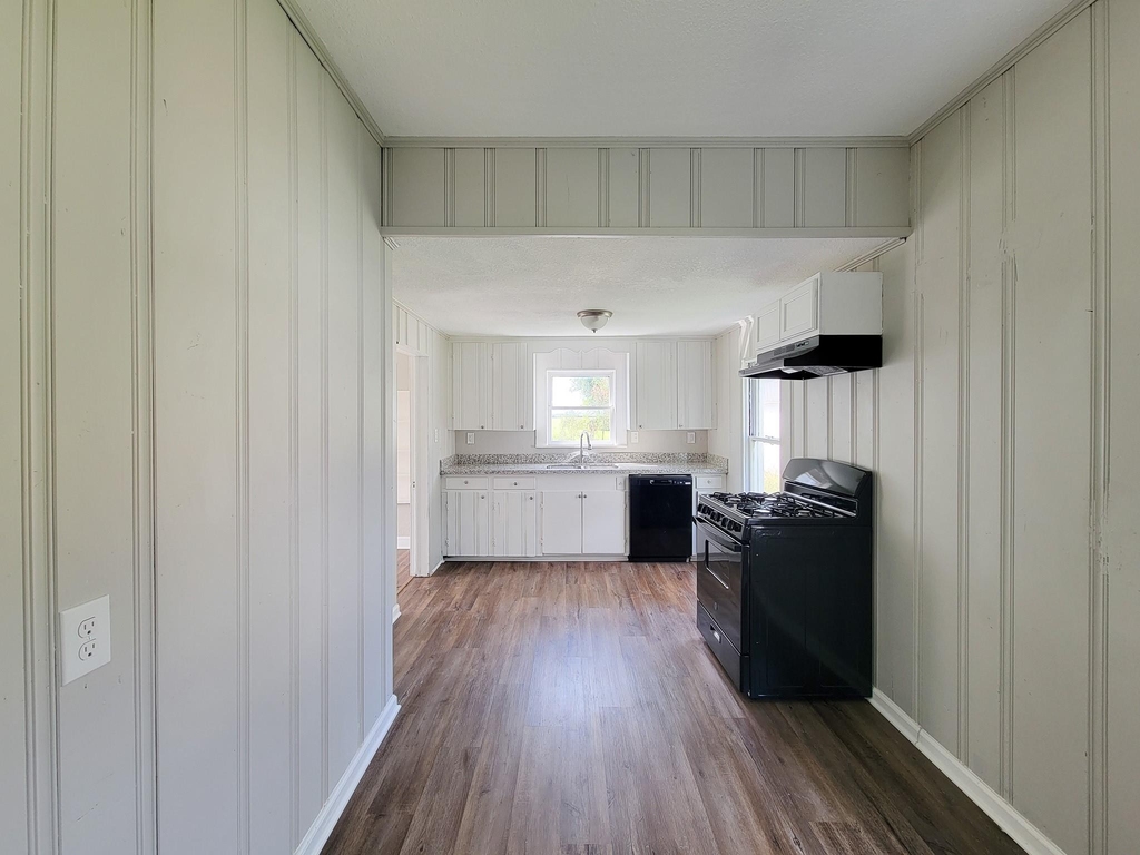 605 N Avenue A - Photo 4