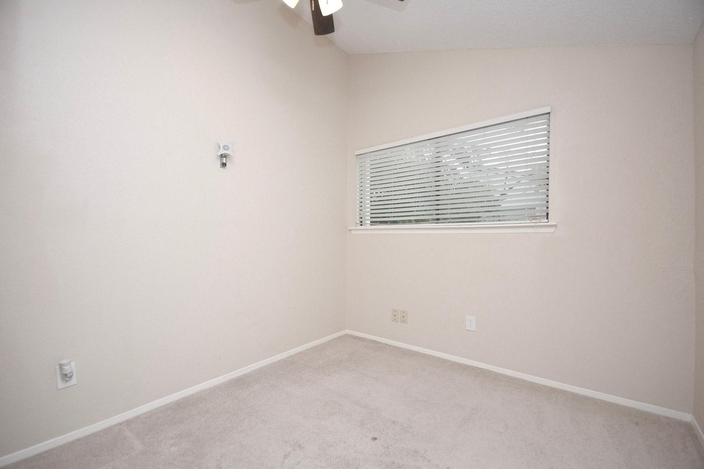 9536 Windswept Lane - Photo 8