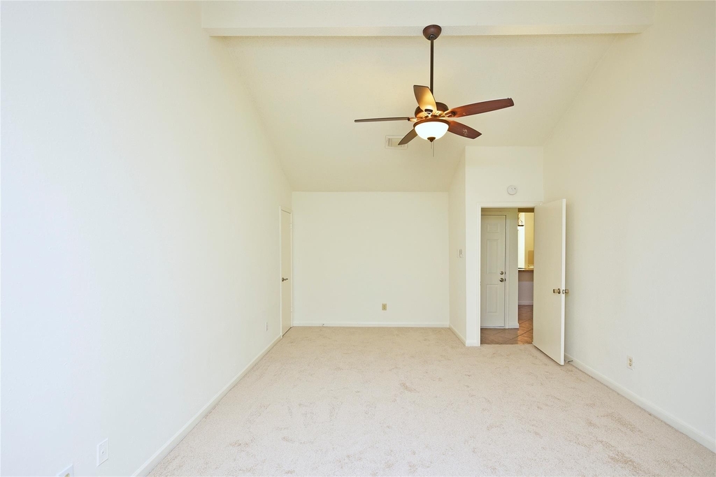 2035 Shorewood Lane - Photo 12