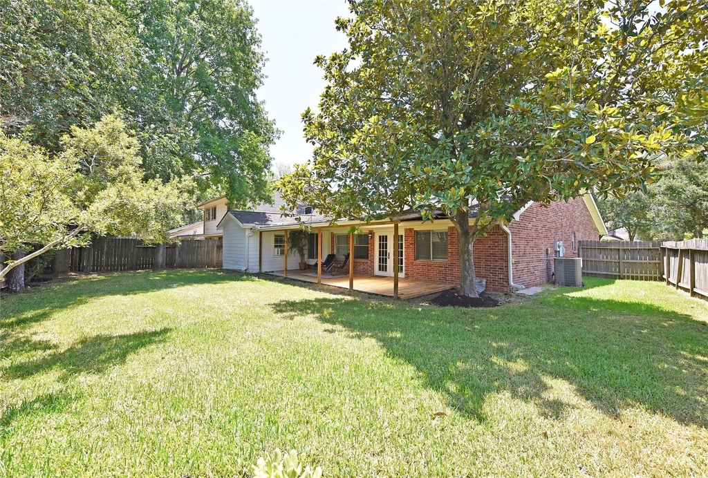 2035 Shorewood Lane - Photo 22