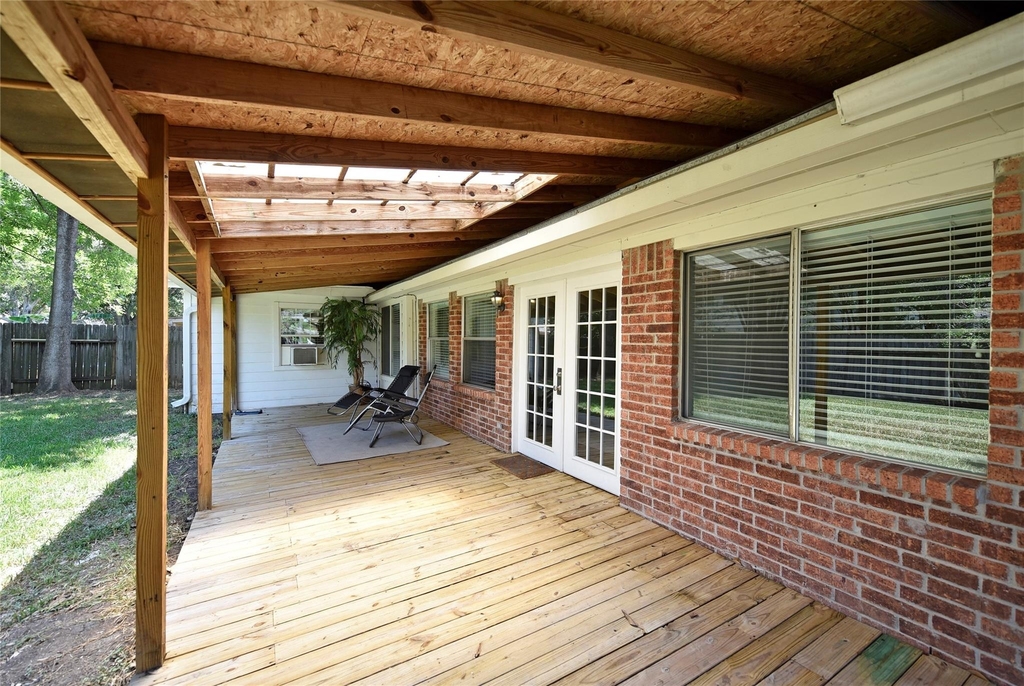 2035 Shorewood Lane - Photo 26