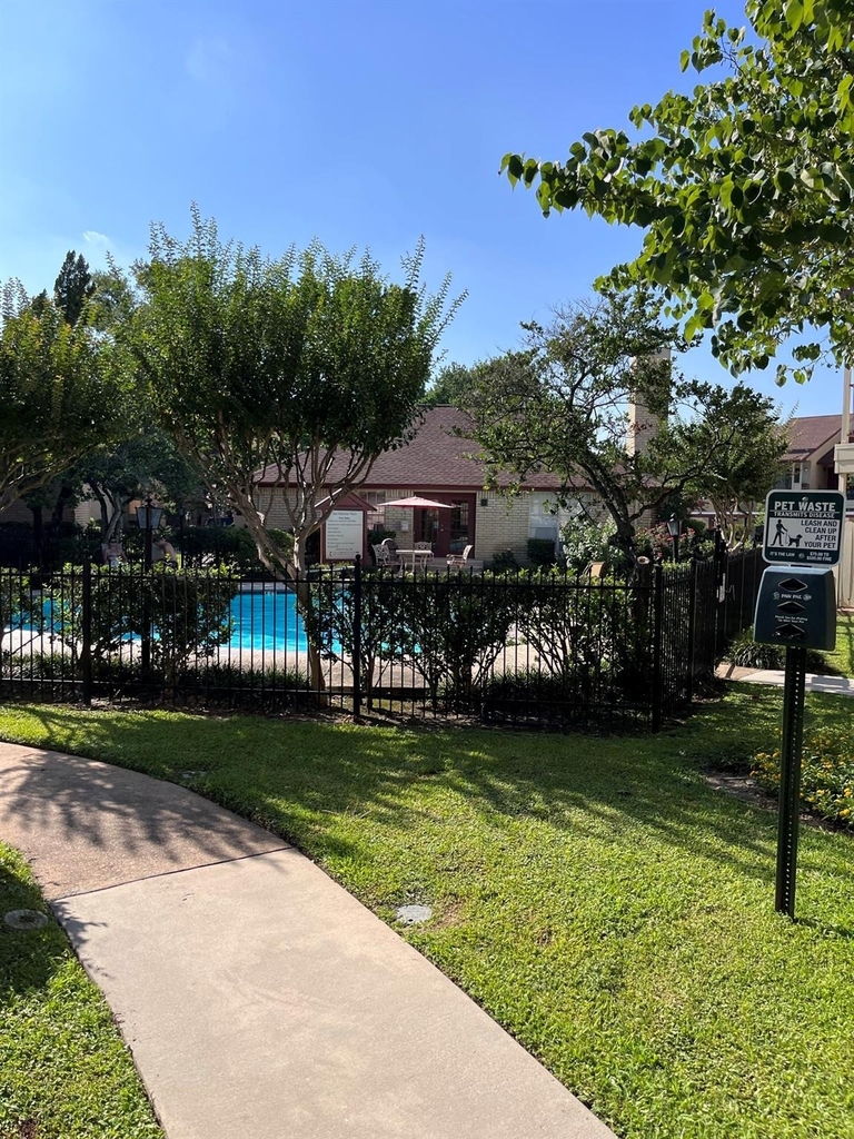 2120 El Paseo Street - Photo 4
