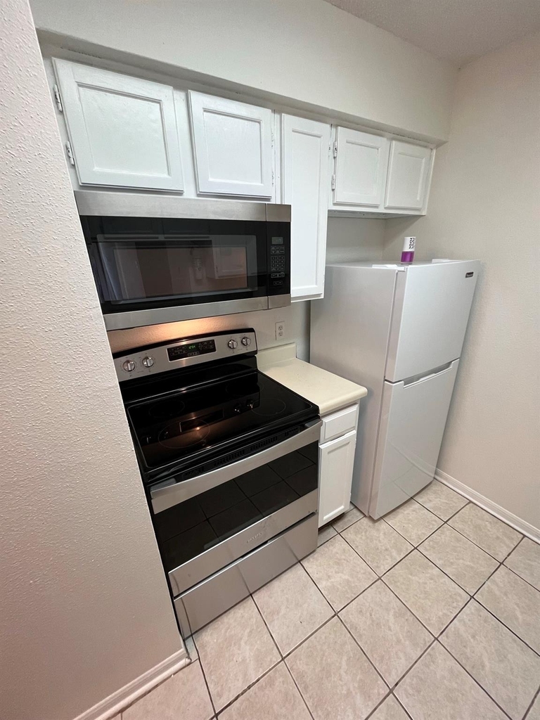 2120 El Paseo Street - Photo 11