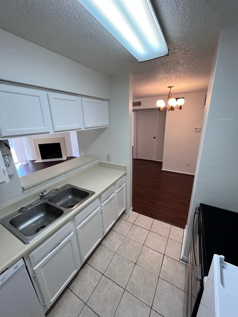 2120 El Paseo Street - Photo 27