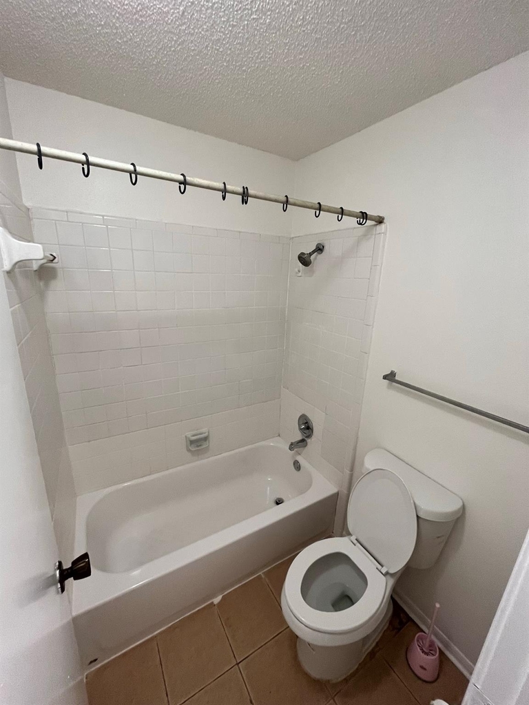 2120 El Paseo Street - Photo 24