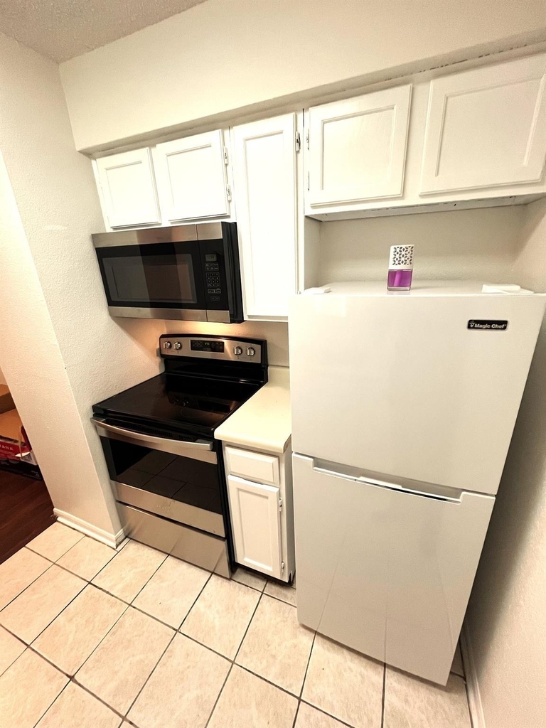 2120 El Paseo Street - Photo 12