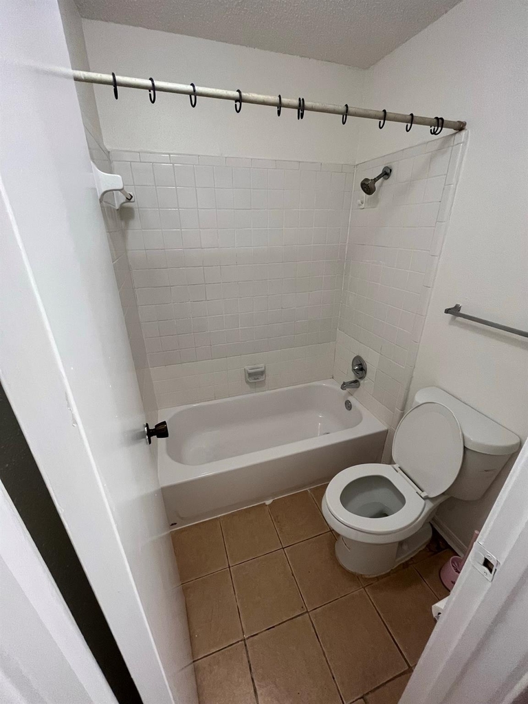 2120 El Paseo Street - Photo 21