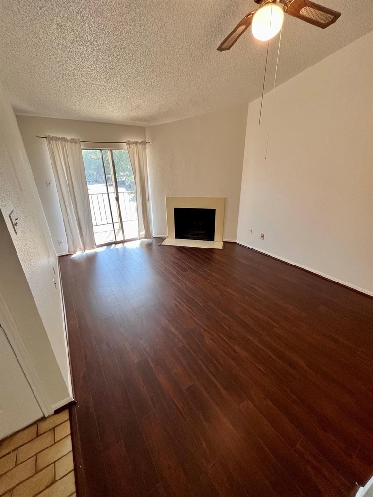 2120 El Paseo Street - Photo 8