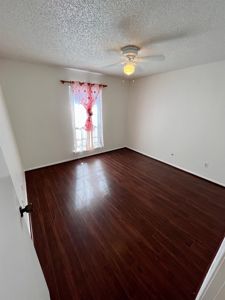 2120 El Paseo Street - Photo 16