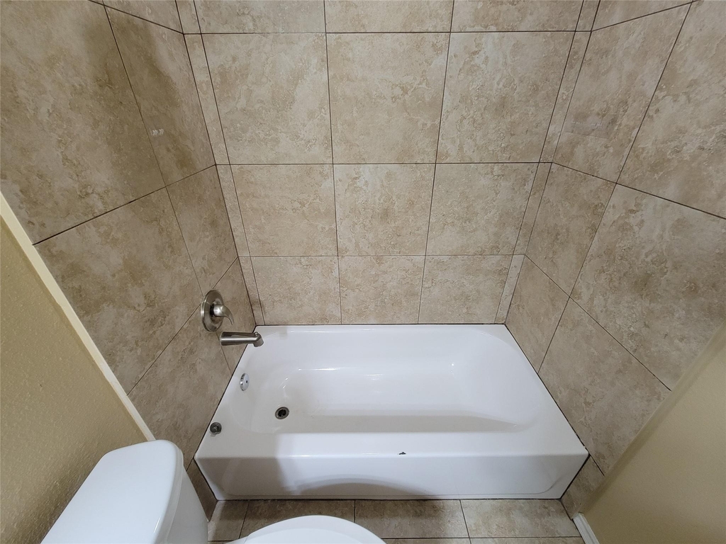 3401 Delhi - Photo 20