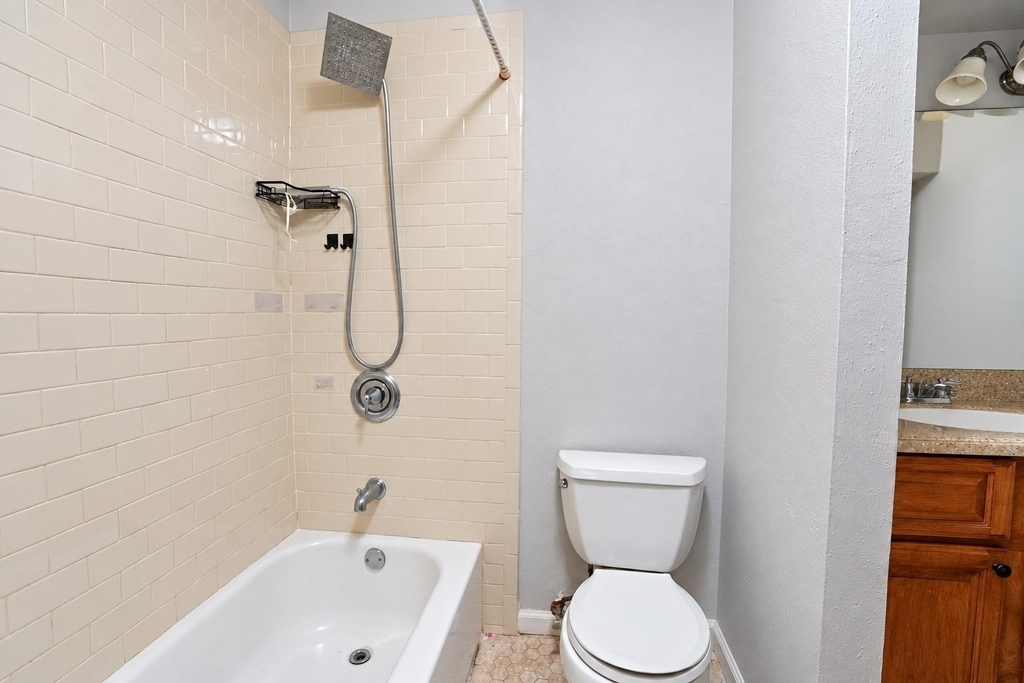 6602 Harbor Town Drive - Photo 15
