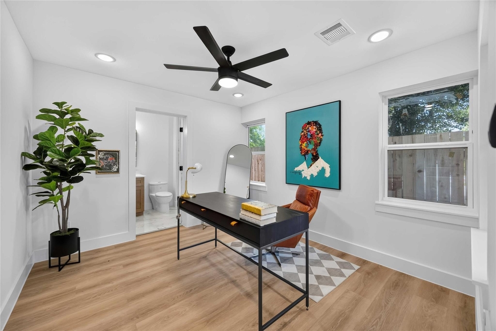 322 Walthall Drive - Photo 8