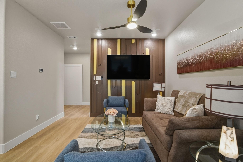 3539 Mount Pleasant Street - Photo 4