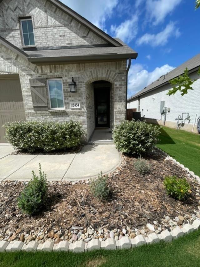 12454 Chazelle - Photo 3
