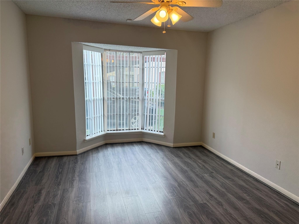 2120 El Paseo Street - Photo 11