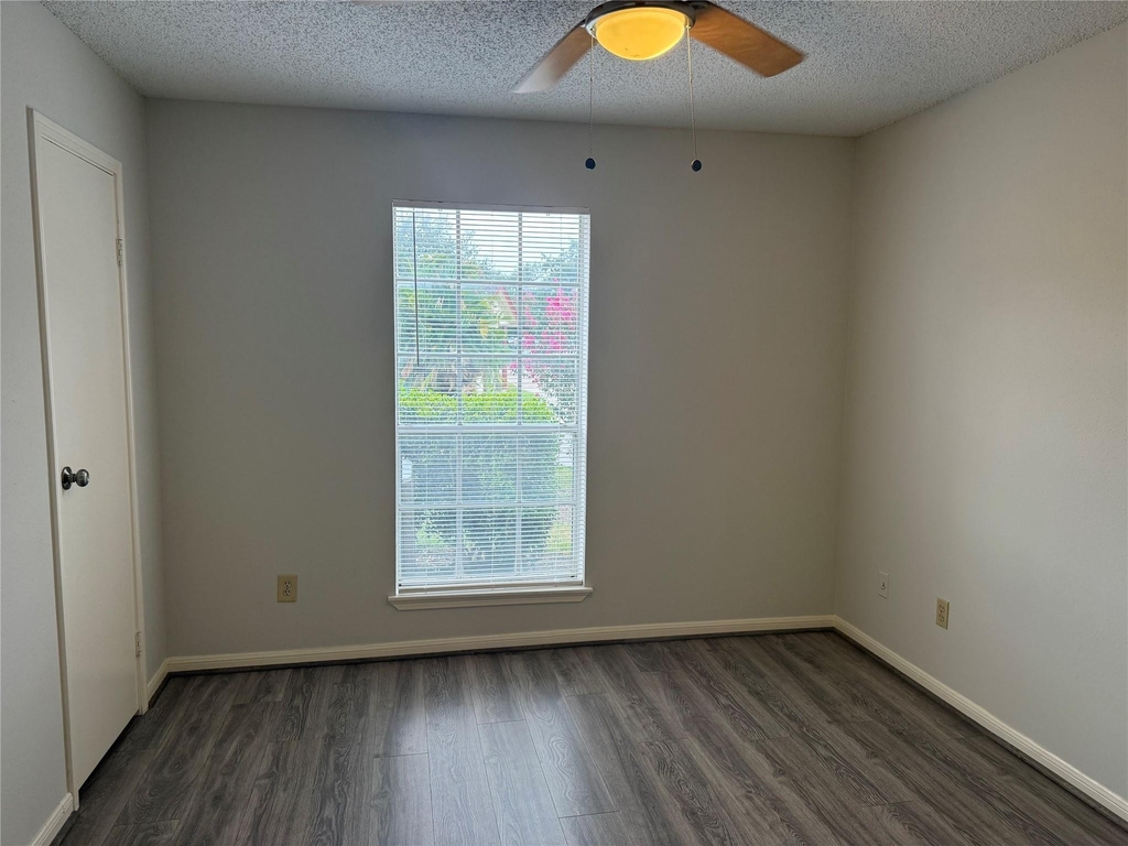 2120 El Paseo Street - Photo 8