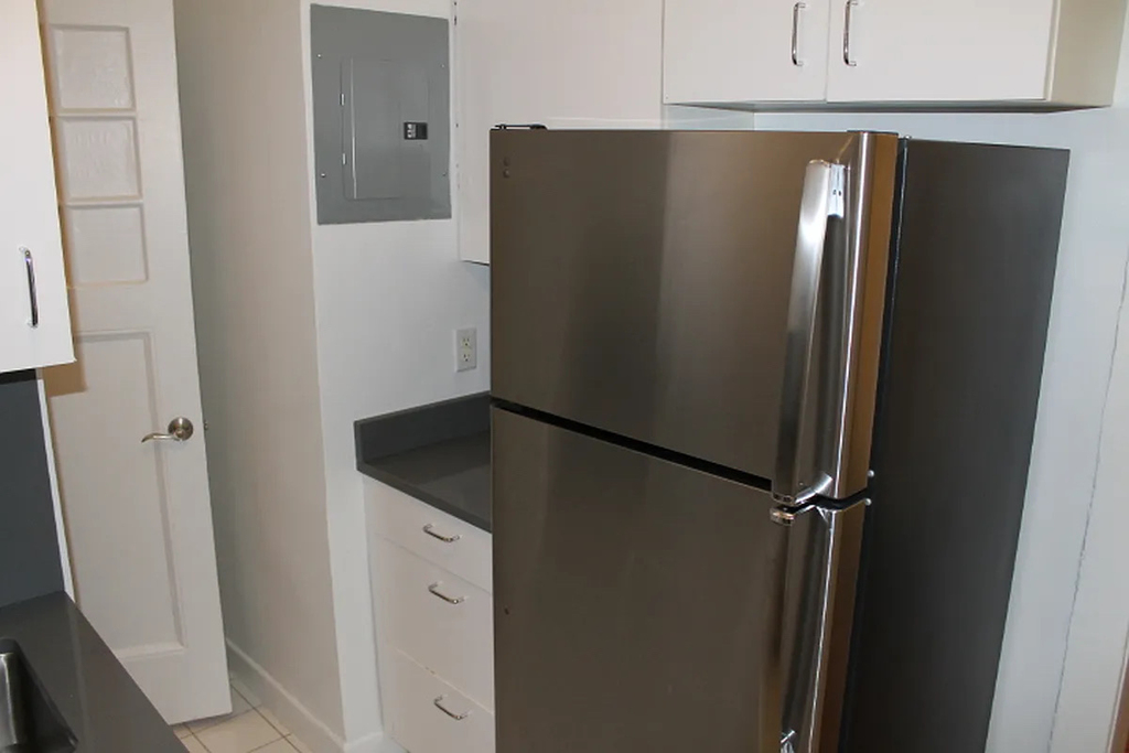 West 55th Street - Photo 6