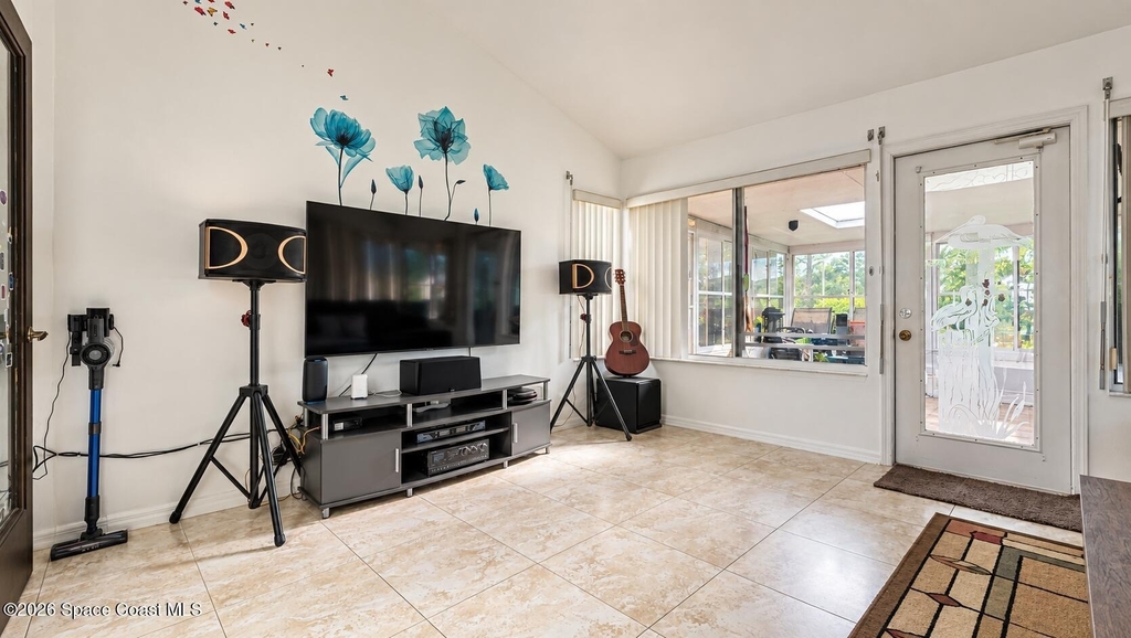 353 Kilmarnock Place - Photo 27