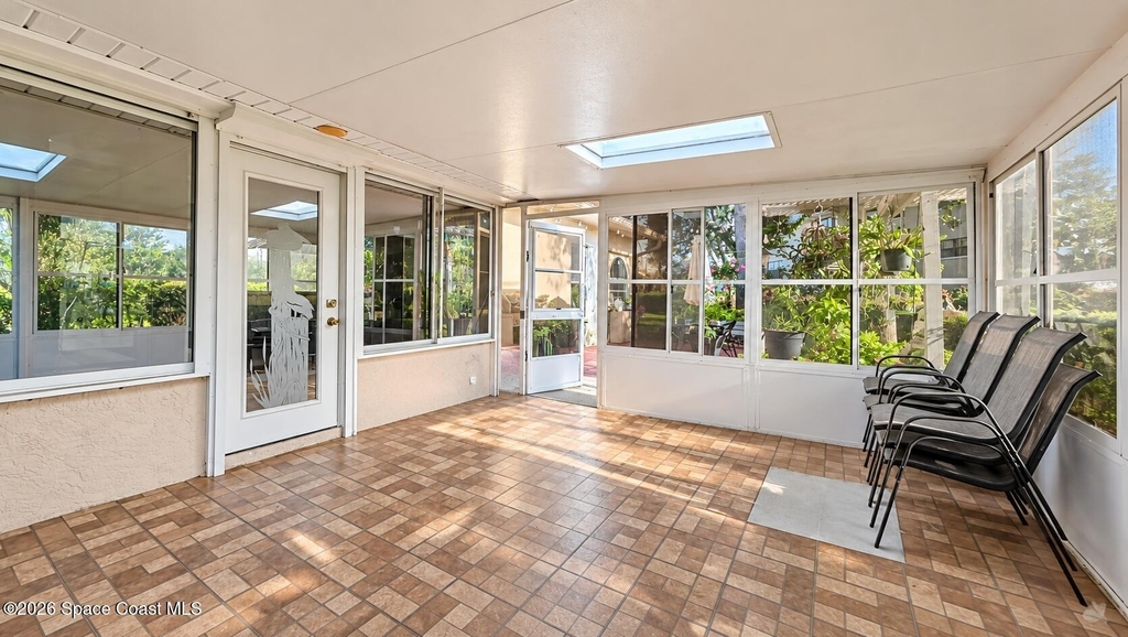 353 Kilmarnock Place - Photo 30